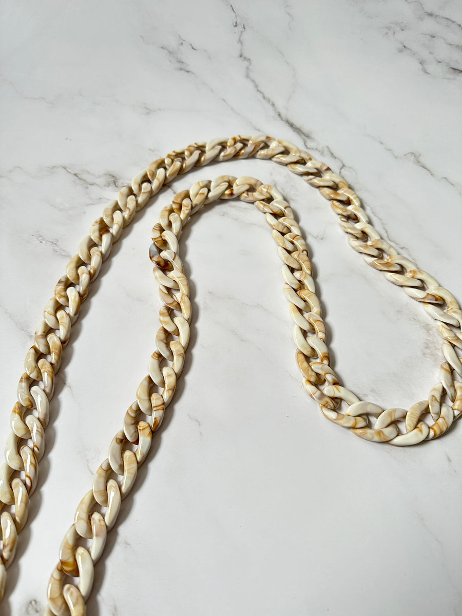 Phone chain holder, phone necklace – Puzzle Design