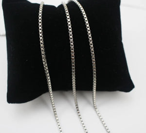 Mens box chains