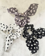 Load image into Gallery viewer, Hair Polka Dots Scrunchies - Puzzle Design
